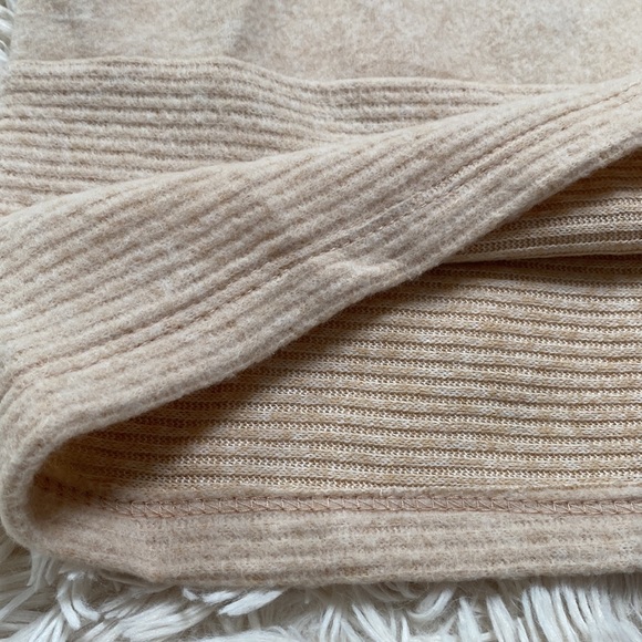 Cherish Hacci Turtleneck Tunic 💗 Oatmeal - Picture 11 of 13